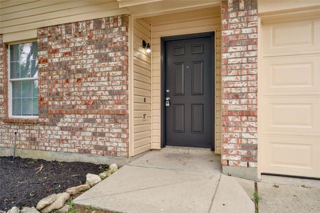 829 Santa Rosa Drive, Fort Worth, TX 76052
