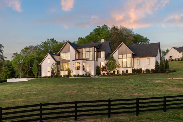 4472 S Carothers Rd, Franklin, TN 37064