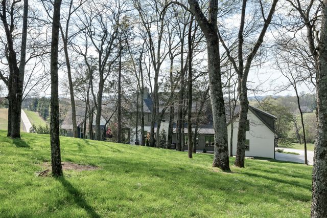 4472 S Carothers Rd, Franklin, TN 37064