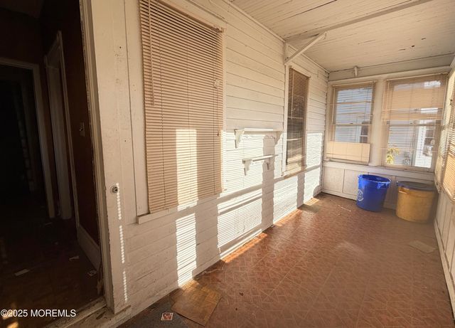 21 Lafayette Place, Freehold, NJ 07728