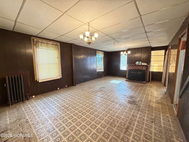 21 Lafayette Place, Freehold, NJ 07728