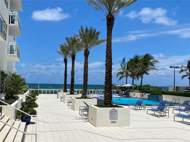 6917 Collins Ave 1422, Miami Beach, FL 33141