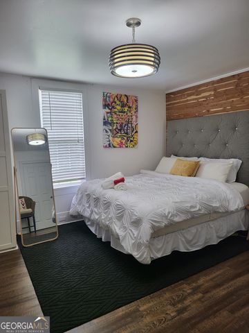 94 & 92 E Wood Street, Newnan, GA 30263