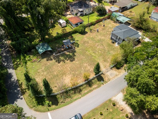 94 & 92 E Wood Street, Newnan, GA 30263