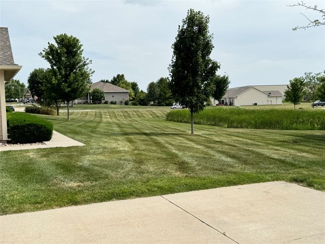2406 NE Oak Drive 4, Ankeny, IA 50021