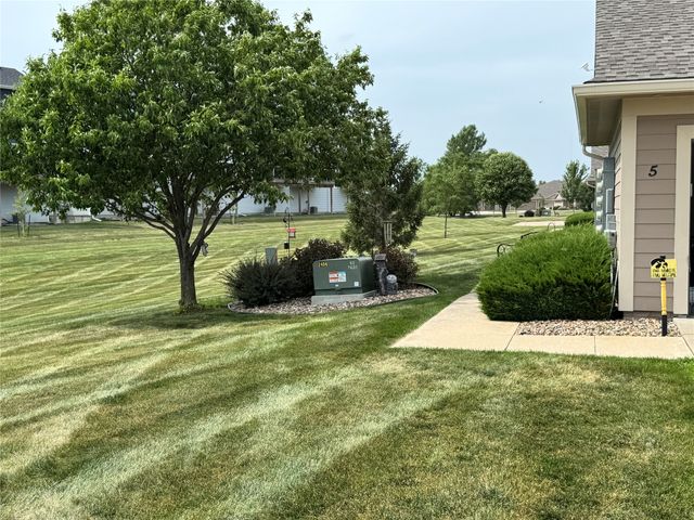 2406 NE Oak Drive 4, Ankeny, IA 50021