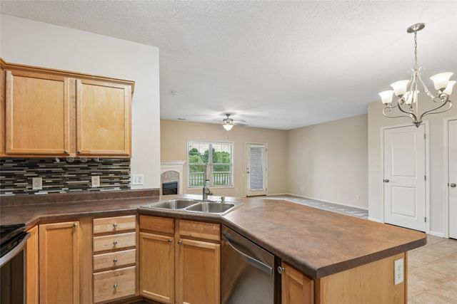 2406 NE Oak Drive 4, Ankeny, IA 50021
