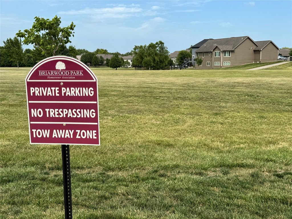 2406 NE Oak Drive 4, Ankeny, IA 50021