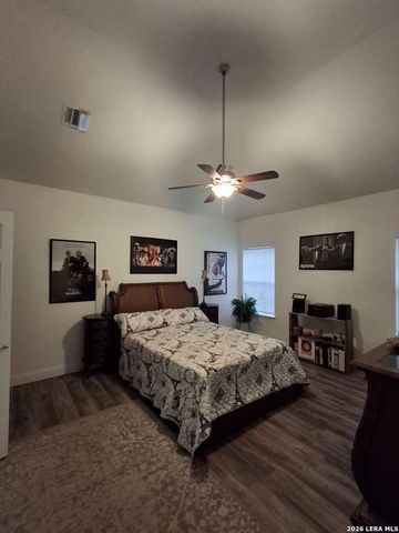 9322 Camino Venado, Helotes, TX 78023