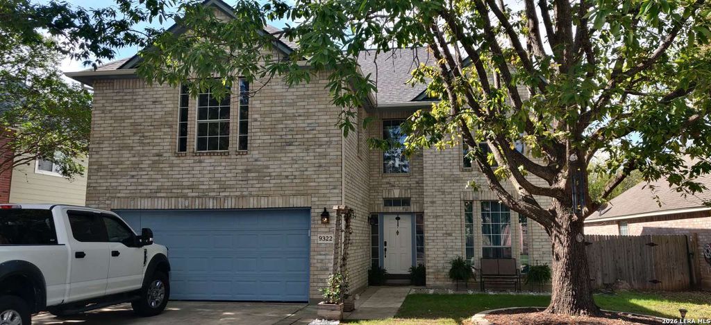 9322 Camino Venado, Helotes, TX 78023