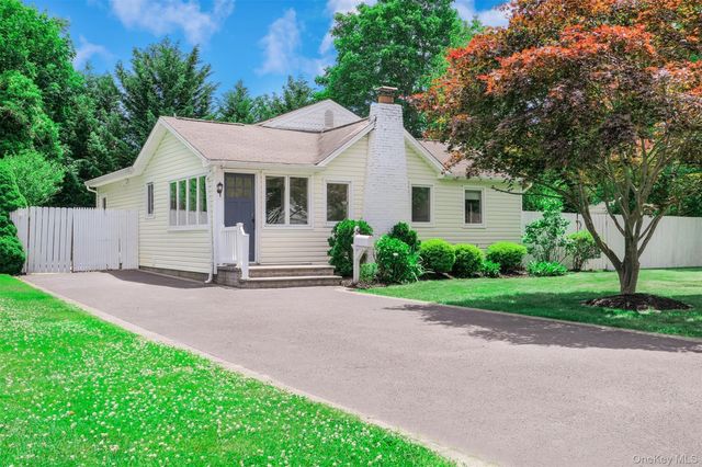 5 Roosevelt Boulevard, East Patchogue, NY 11772