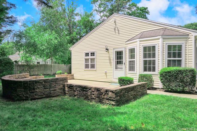 5 Roosevelt Boulevard, East Patchogue, NY 11772