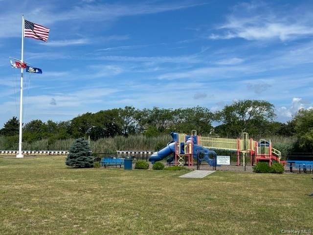 5 Roosevelt Boulevard, East Patchogue, NY 11772