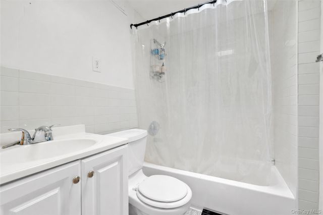 2310 21st Avenue, Astoria, NY 11105