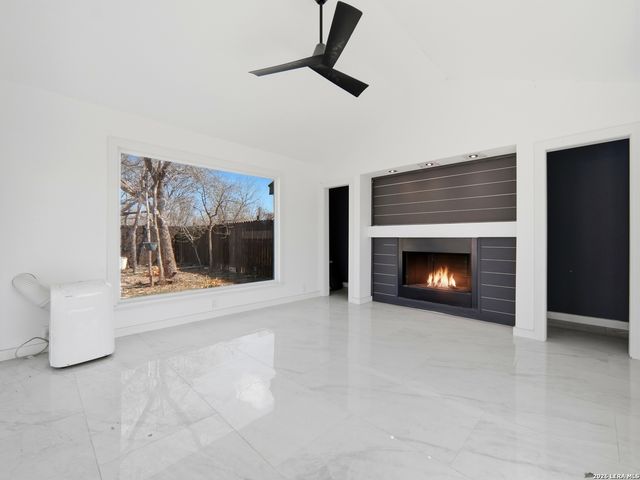 19320 Leal St, San Antonio, TX 78221