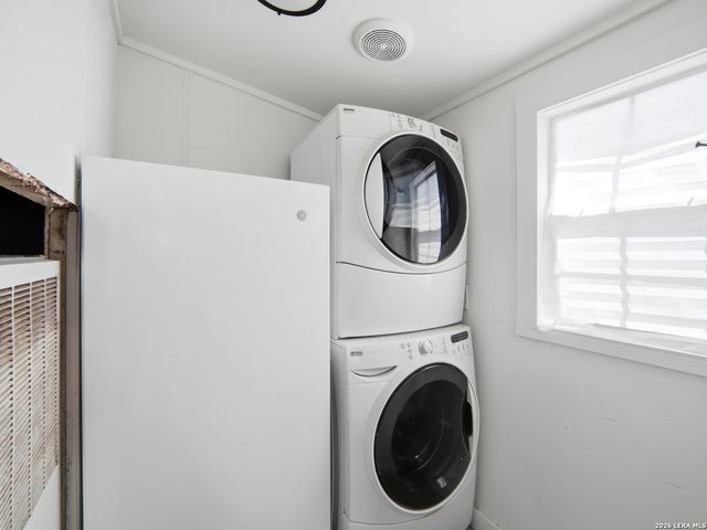 19320 Leal St, San Antonio, TX 78221