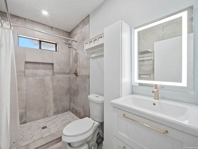 19320 Leal St, San Antonio, TX 78221