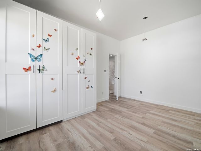 19320 Leal St, San Antonio, TX 78221