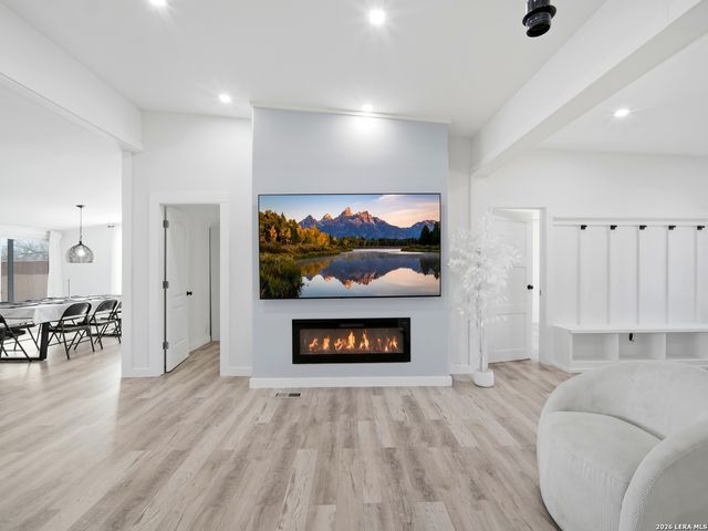 19320 Leal St, San Antonio, TX 78221