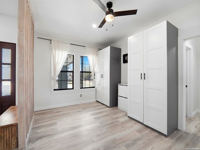 19320 Leal St, San Antonio, TX 78221