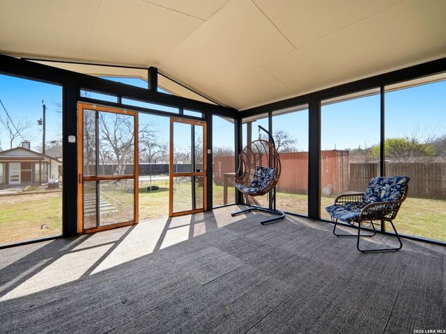 19320 Leal St, San Antonio, TX 78221