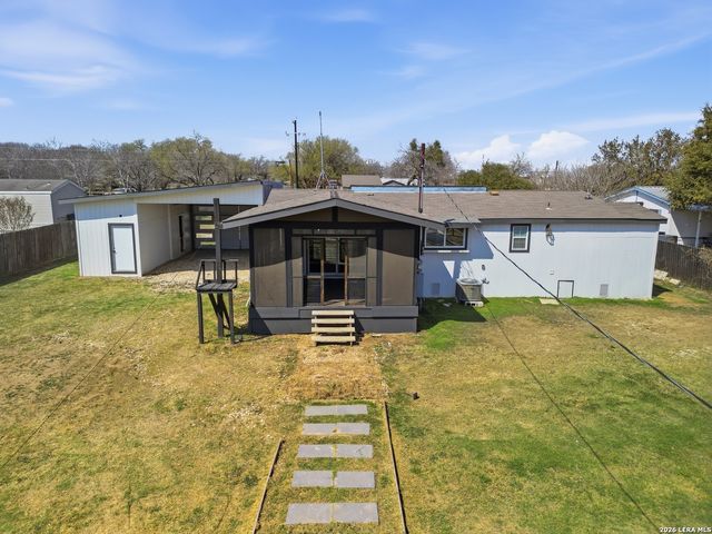 19320 Leal St, San Antonio, TX 78221