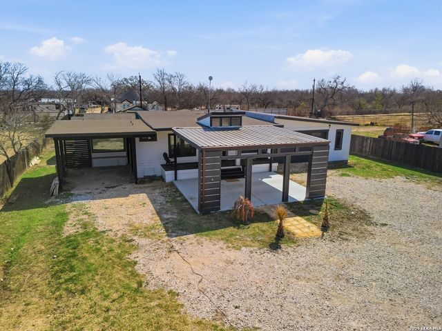 19320 Leal St, San Antonio, TX 78221