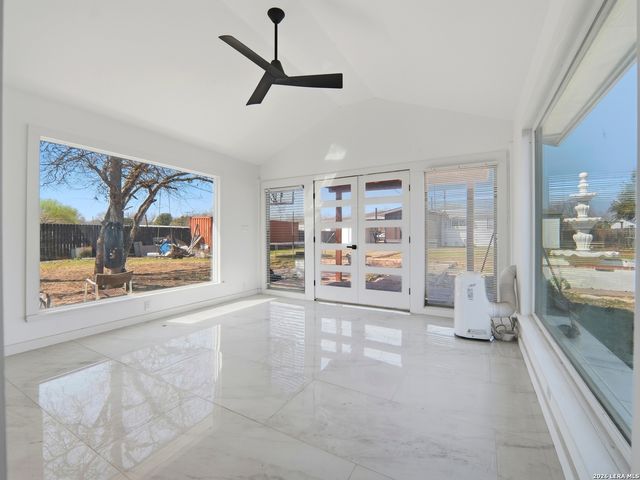 19320 Leal St, San Antonio, TX 78221