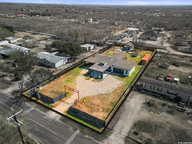 19320 Leal St, San Antonio, TX 78221