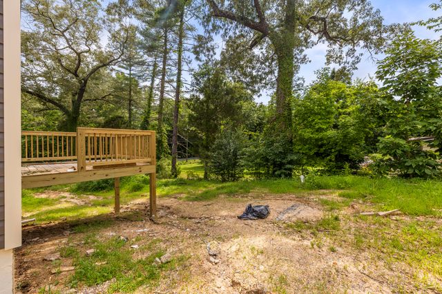 15 Greenslake Road, Rossville, GA 30741