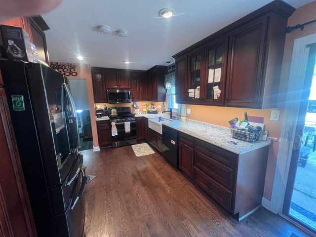 9833 Mansfield Avenue, Oak Lawn, IL 60453