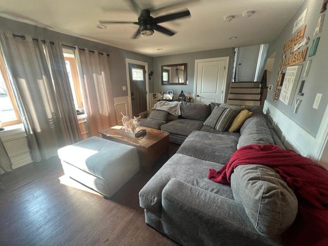 9833 Mansfield Avenue, Oak Lawn, IL 60453