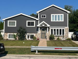 9833 Mansfield Avenue, Oak Lawn, IL 60453