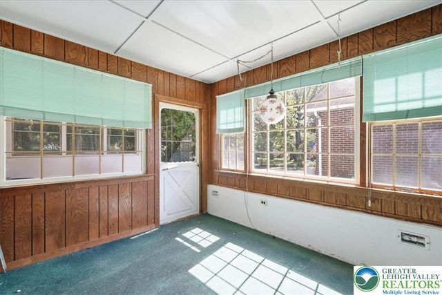 1235 Oakwood Drive, Hanover Twp, PA 18017