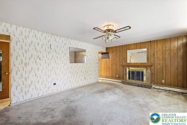 1235 Oakwood Drive, Hanover Twp, PA 18017