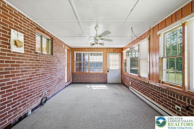 1235 Oakwood Drive, Hanover Twp, PA 18017