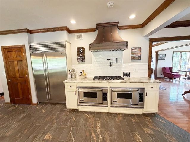 2501 Acorn Court, Franklin Park, PA 15090