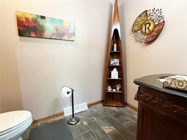 2501 Acorn Court, Franklin Park, PA 15090