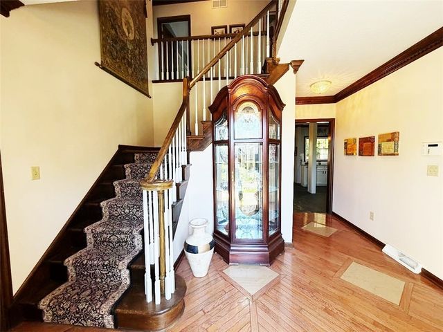 2501 Acorn Court, Franklin Park, PA 15090