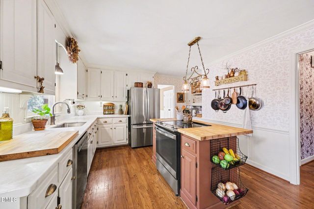 1812 Grande Oaks Road, Durham, NC 27712