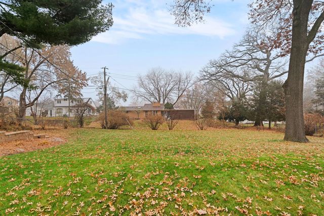 1108 Quebec Avenue N, Golden Valley, MN 55427