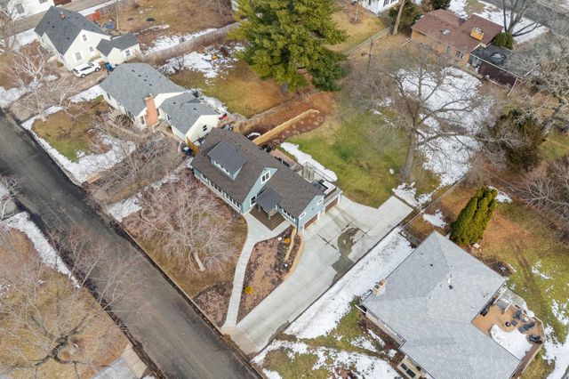 1108 Quebec Avenue N, Golden Valley, MN 55427