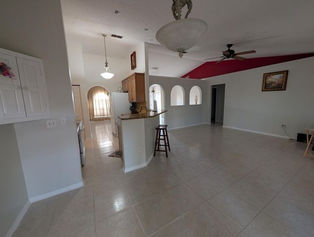 531 SW Bradshaw Circle, Port St. Lucie, Port St Lucie, FL 34953