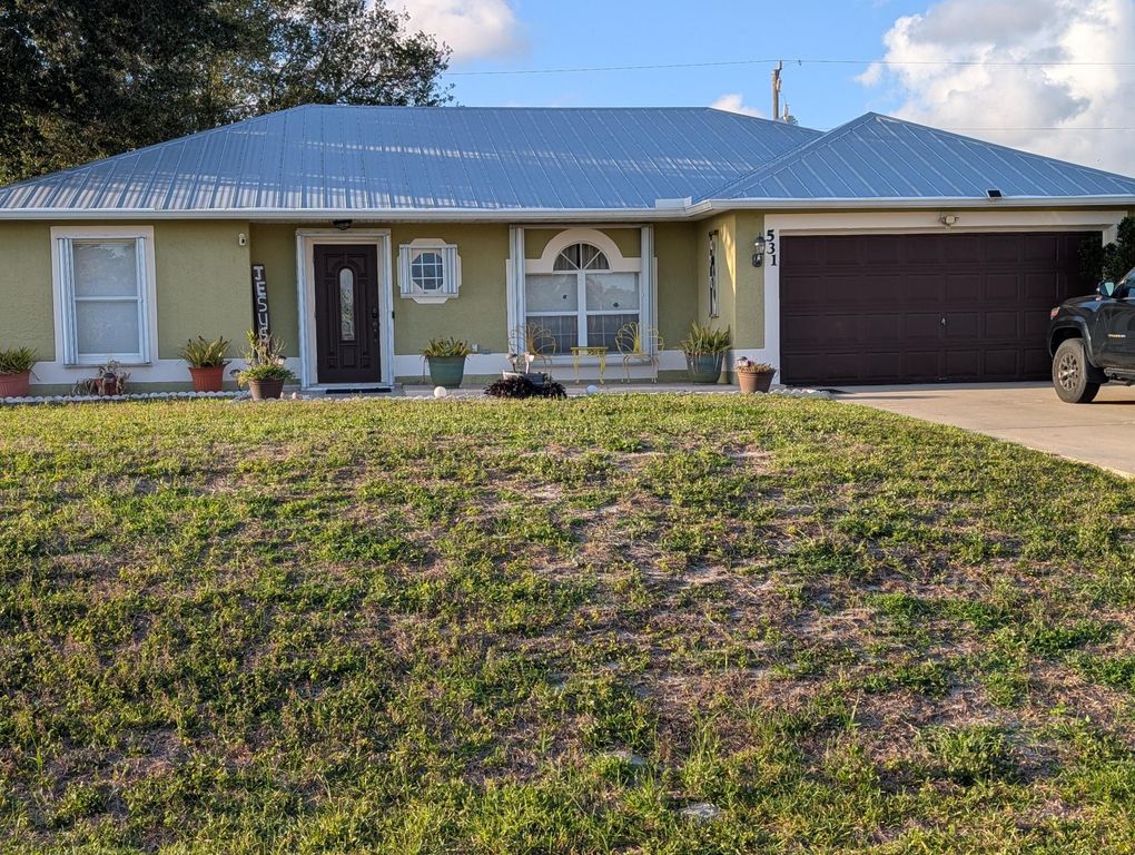 531 SW Bradshaw Circle, Port St. Lucie, Port St Lucie, FL 34953