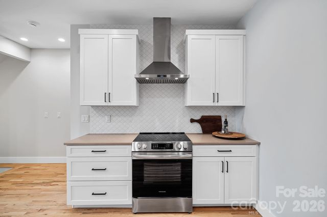 9 Gudger Road, Asheville, NC 28806