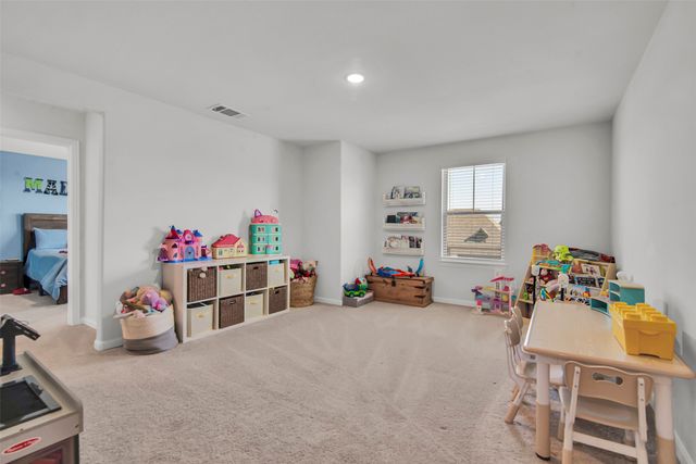 611 Metallic Tree Lane, Van Alstyne, TX 75495