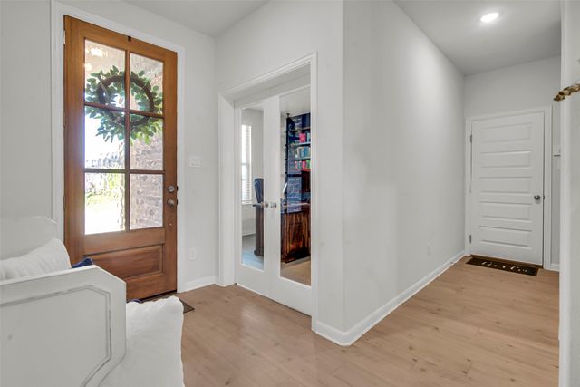 611 Metallic Tree Lane, Van Alstyne, TX 75495