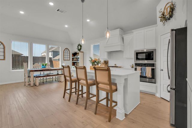611 Metallic Tree Lane, Van Alstyne, TX 75495
