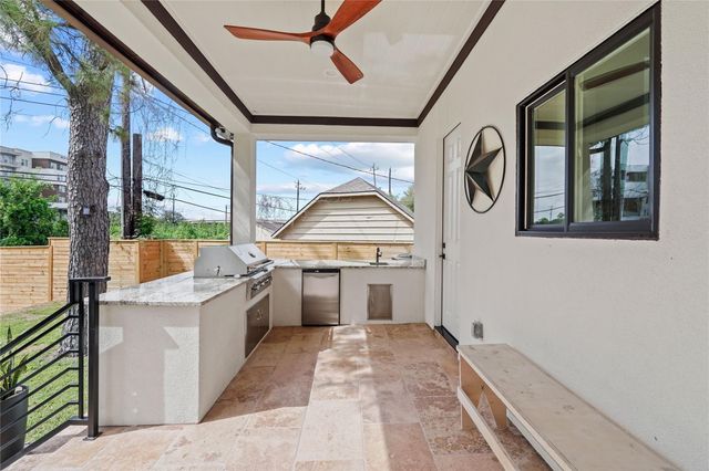 206 Faust Lane, Houston, TX 77024