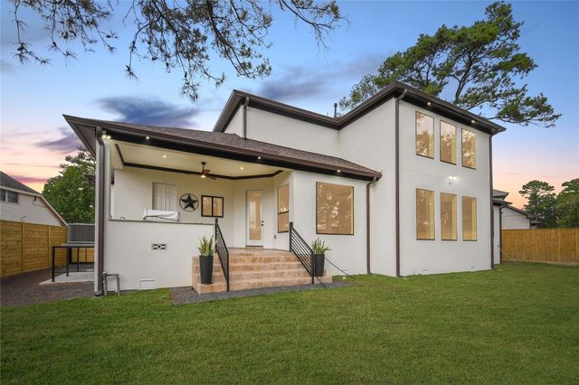 206 Faust Lane, Houston, TX 77024